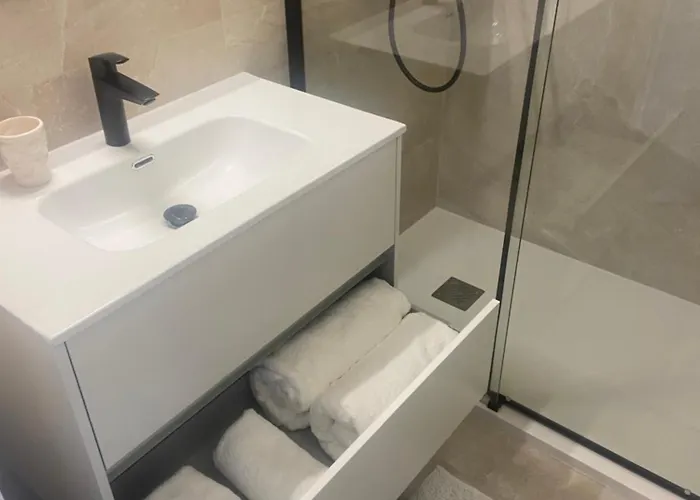 T2 Vue Apartment